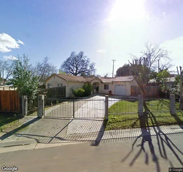 A & J Home Care - Board And Care Home in Fair Oaks, California