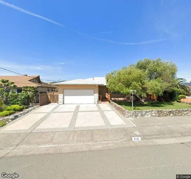 A Loving Touch Care Home Ii - Board And Care Home in Corte Madera, California