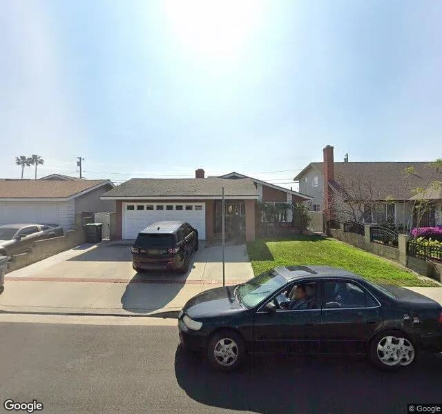 A Paradise Elderly Home - Board And Care Home in Carson, California