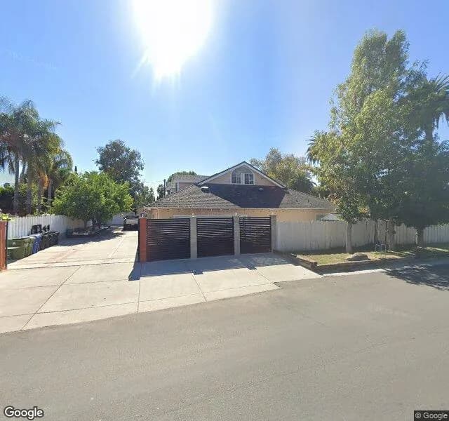 A Paradise In The Valley - Board And Care Home in Northridge, California