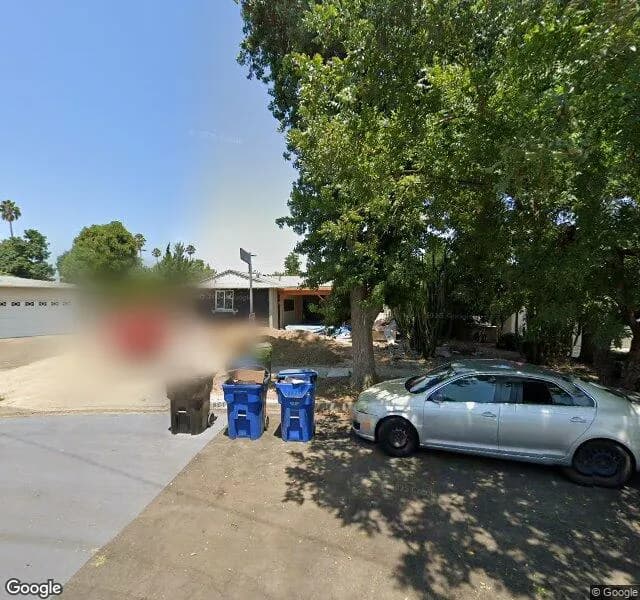 Archwood Assisted Living - Board And Care Home in Reseda, California