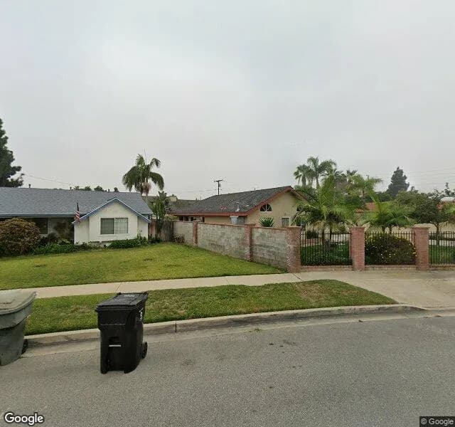 Barr Senior Courtyard Ii - Board And Care Home in Garden Grove, California