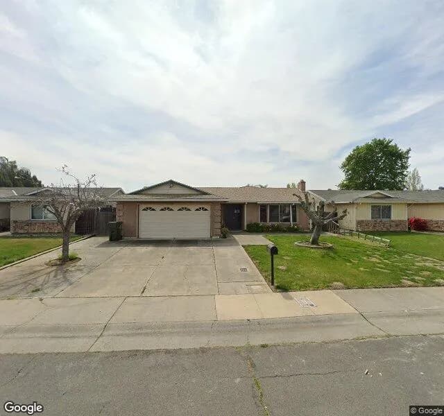 Benie Lungan Care Home - Board And Care Home in Sacramento, California