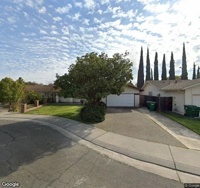 Burnham Court Care Home - Adult Residential Facility in Stockton, California