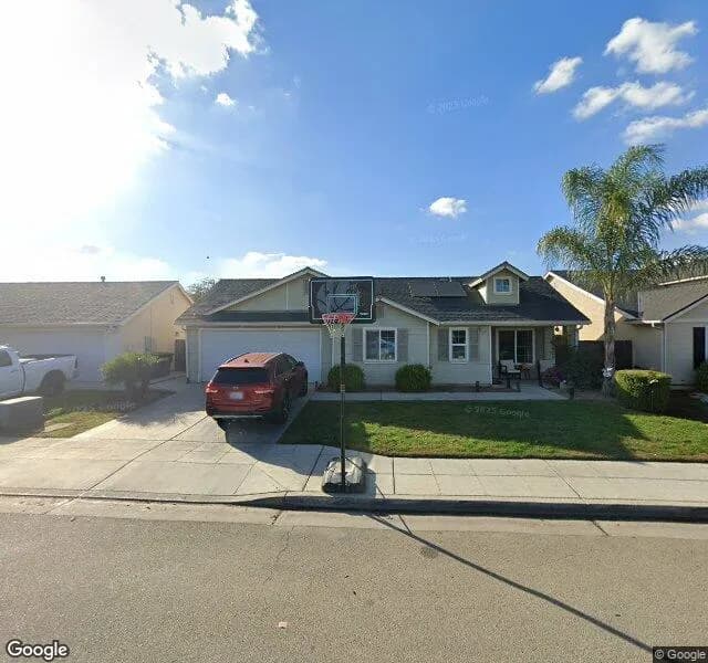 Casa Canales Residential