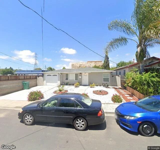 Central Home - Adult Residential Facility in Hayward, California