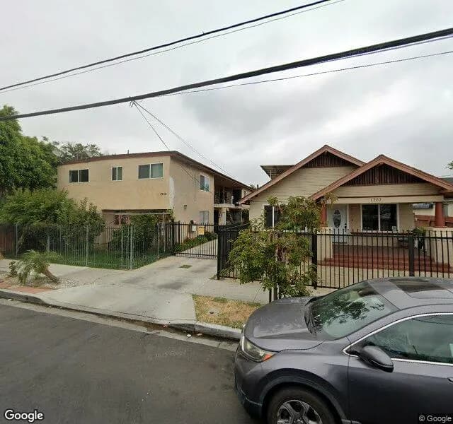 Chez Bon Guest Home - Adult Residential Facility in Long Beach, California