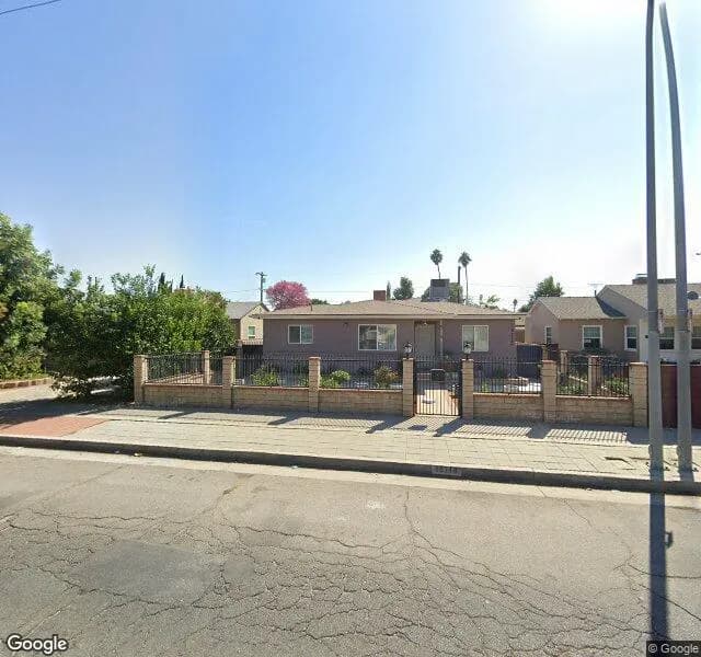 Cj's Elder Home - Board And Care Home in Reseda, California
