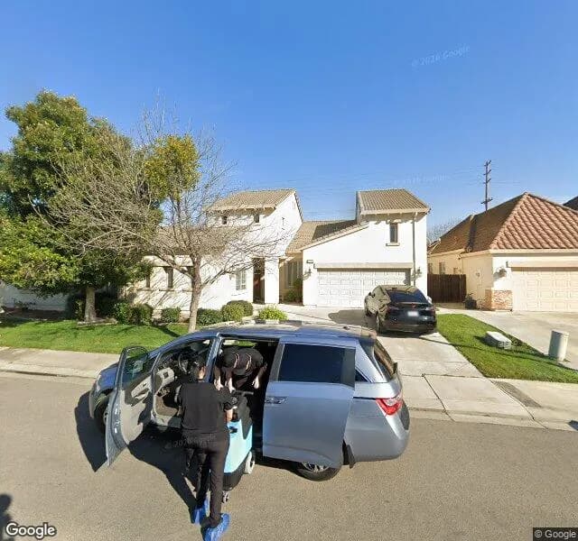 Dignicare Living Llc - Board And Care Home in Modesto, California