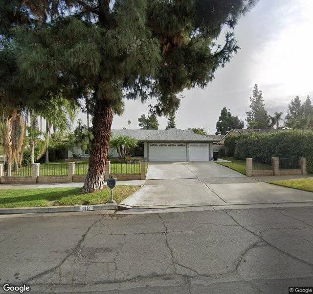 Et Woodville Manor - Board And Care Home in Riverside, California