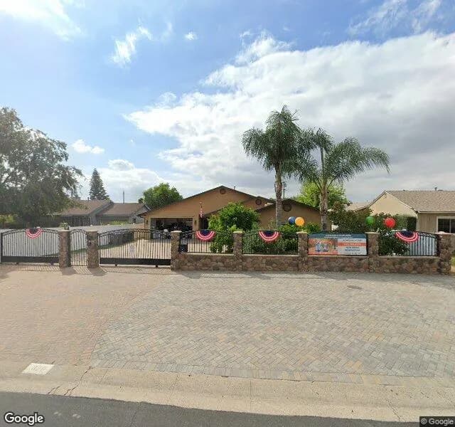 Evergreen Senior Home Care - Board And Care Home in Corona, California