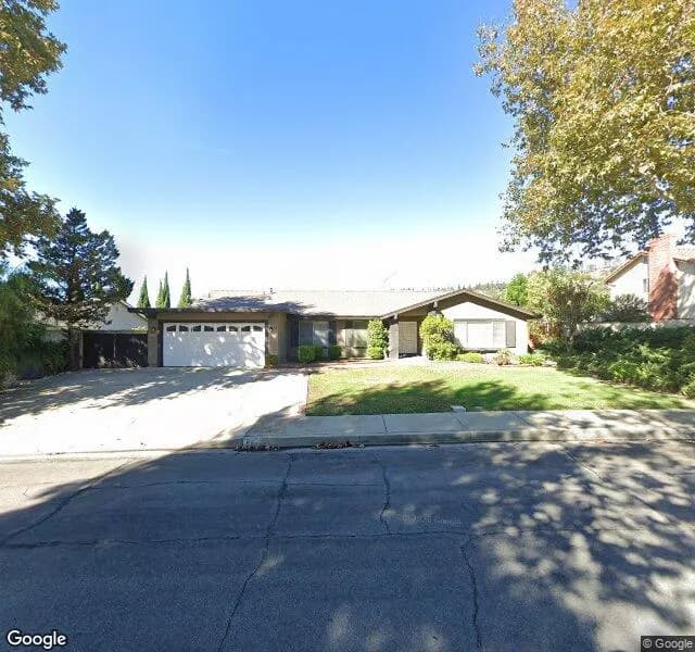 Giana's Home #2 - Board And Care Home in Claremont, California