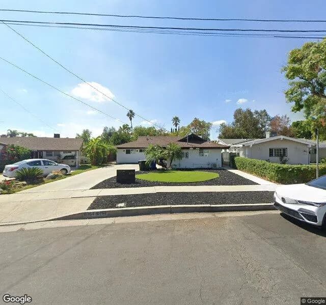 Heliotrope Assisted Living - Board And Care Home in North Hills, California