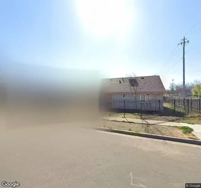 Helping Hands Senior Care - Assisted Living Facility in Fresno, California