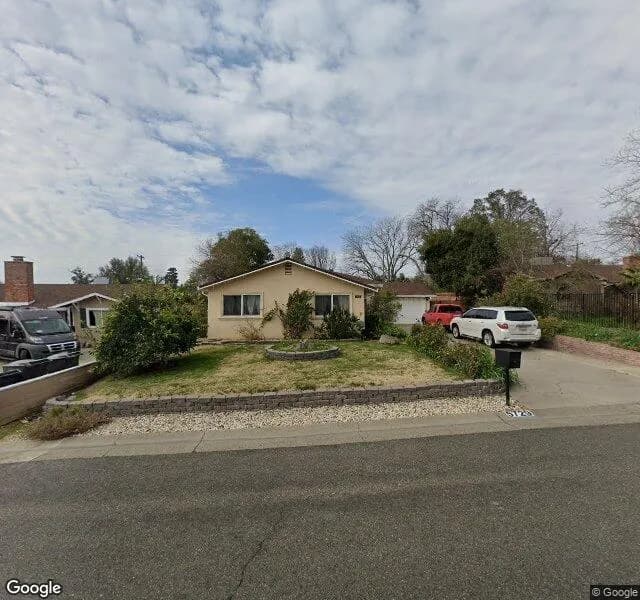 La Field Home Care - Board And Care Home in Fair Oaks, California