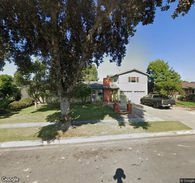 Lullaby Lane Guest Home I