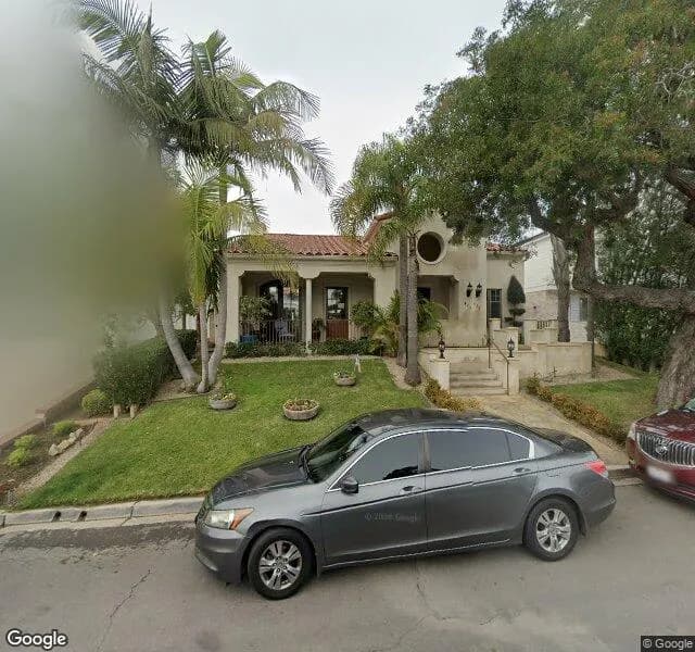 Newport Beach Senior Villa