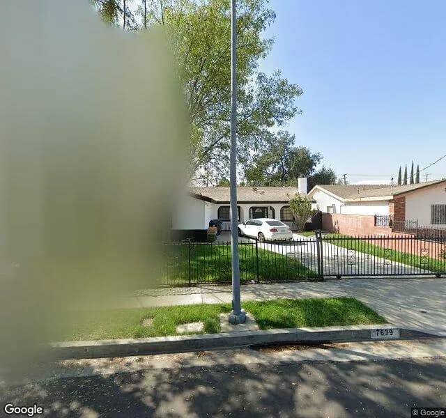 Paradise Senior Home - Board And Care Home in North Hollywood, California