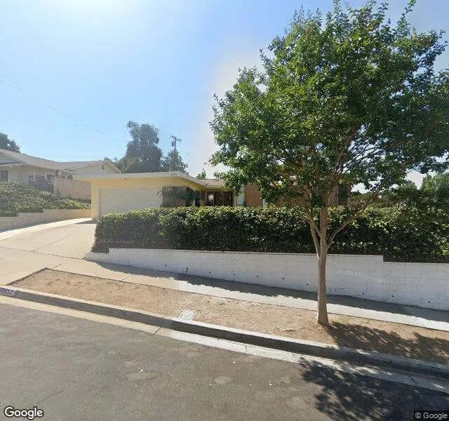 Phamily Home Elderly Care 2