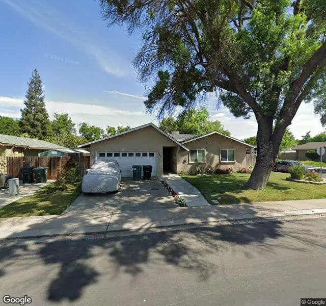 Pine Manor Care Home - Board And Care Home in Modesto, California