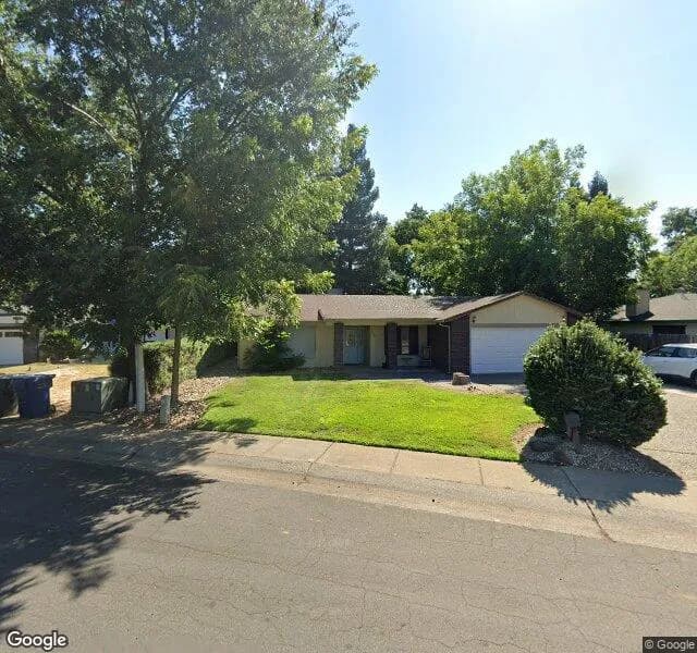 Riverview Drive Residence