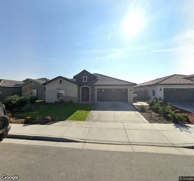 S & R Care Homes - Board And Care Home in Bakersfield, California