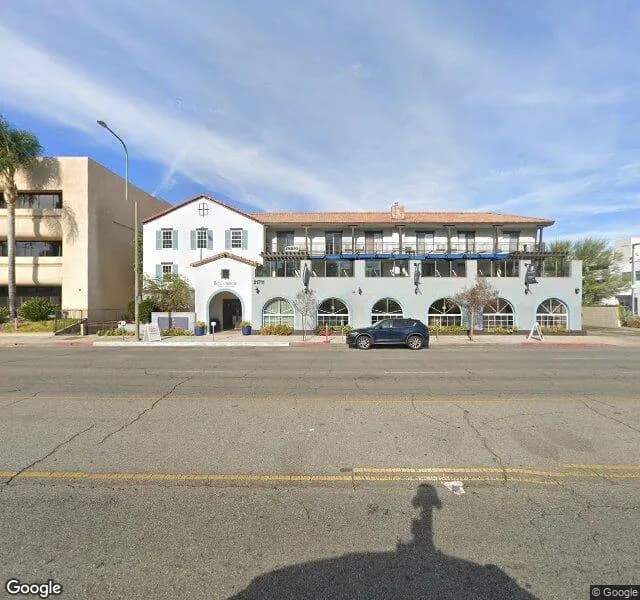 Savant Of Woodland Hills