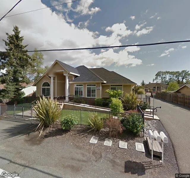 Senior Care Living - Board And Care Home in Santa Rosa, California