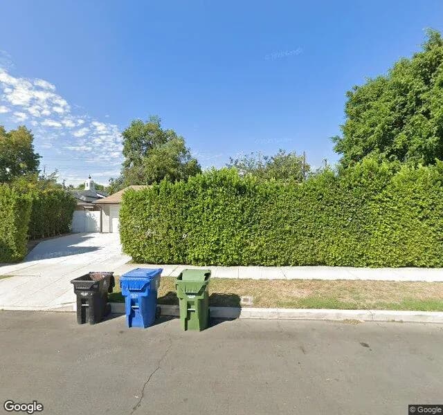 Sunshine Senior Living - Board And Care Home in Granada Hills, California