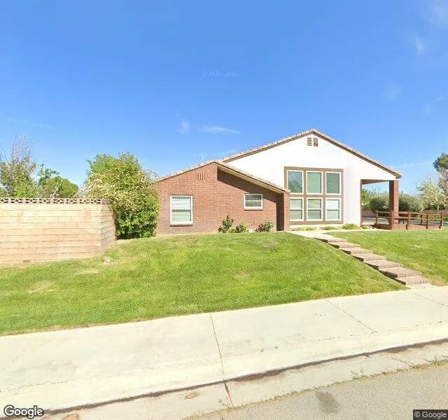 Touch Of An Angel Lancaster - Board And Care Home in Lancaster, California