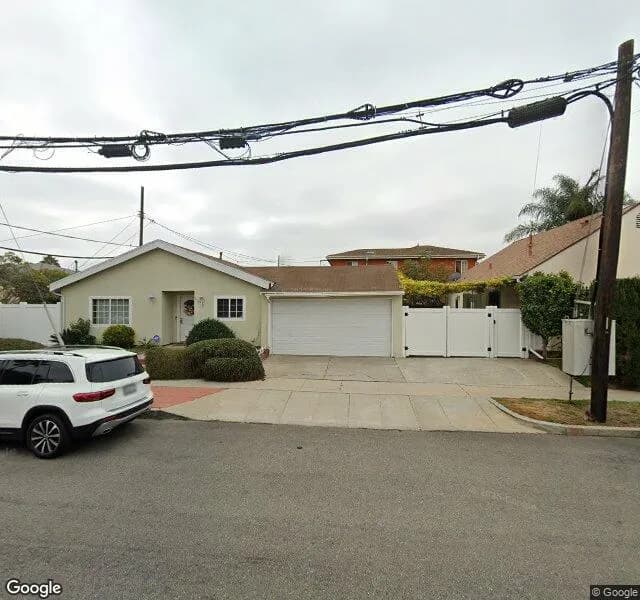Tuller Residential Home - Board And Care Home in Los Angeles, California