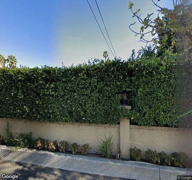 Walnut Garden Iv - Board And Care Home in Sherman Oaks, California