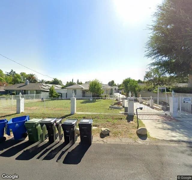 Advanced Home Care Senior Living