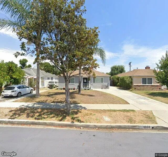 Advertence Senior Care - Board And Care Home in Reseda, California