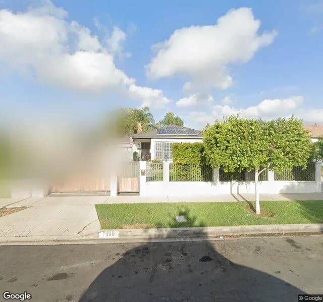 Assisted Senior Care Facility - Board And Care Home in Reseda, California