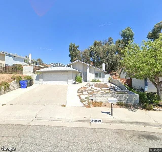 Centurion Way Assisted Living - Board And Care Home in Santa Clarita, California