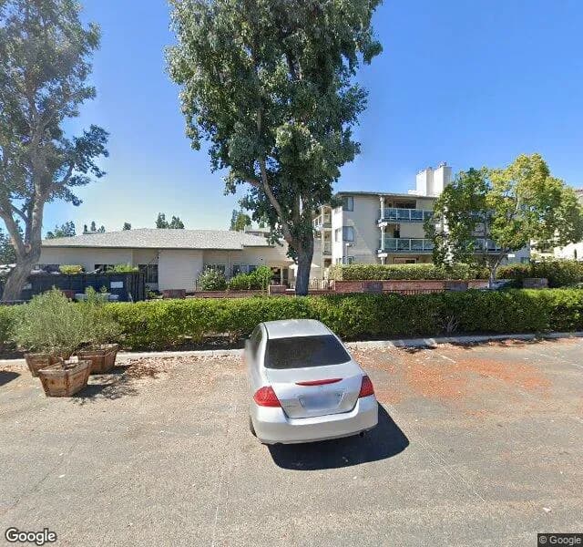 Chateau Lake San Marcos Community Care Center