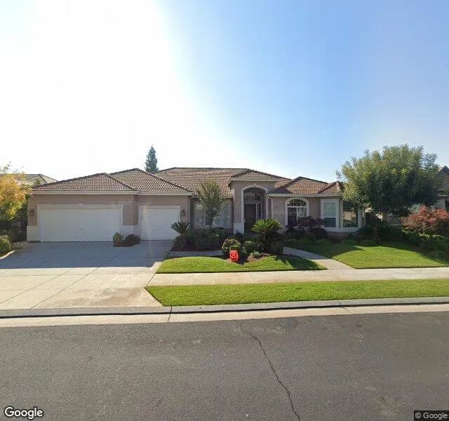 Crest Pointe Assisted Living-powers - Board And Care Home in Clovis, California