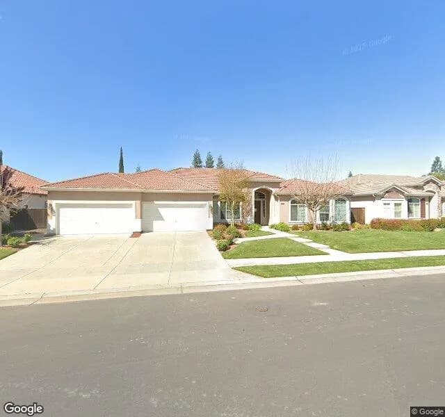 Crest Pointe Assisted Living-prescott - Board And Care Home in Clovis, California