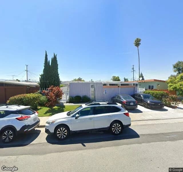 Gloria's Home - Adult Residential Facility in San Mateo, California