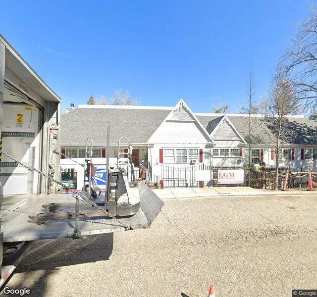 Gold Quartz Inn Retirement Home