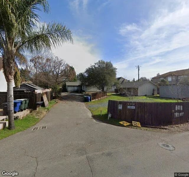 Golden Moments Care Home Winding Way - Board And Care Home in Fair Oaks, California