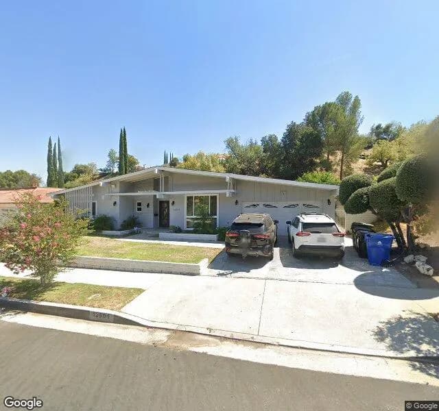 Golden Years Senior Living - Board And Care Home in Granada Hills, California