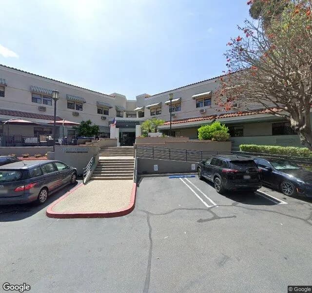 Ivy Park Of Wellington - Assisted Living Facility in Laguna Woods, California