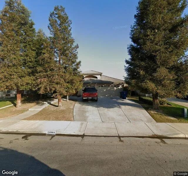 Izene's Haven Assisted Living - Board And Care Home in Bakersfield, California