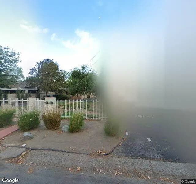 Jackie's Hideaway 2 - Board And Care Home in Tarzana, California