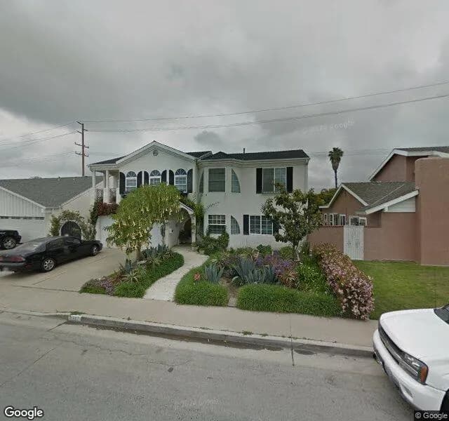 Miles Place Of Fountain Valley 2