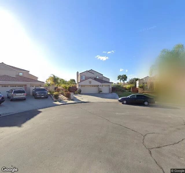 New Life Senior Independent Living - Board And Care Home in Murrieta, California