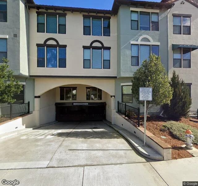Oakmont Of East Sacramento - Assisted Living Facility in East Sacramento, California