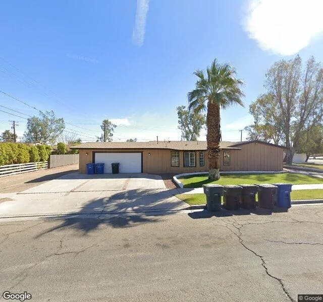 Parkside Villa Assisted Living - Assisted Living Facility in El Centro, California